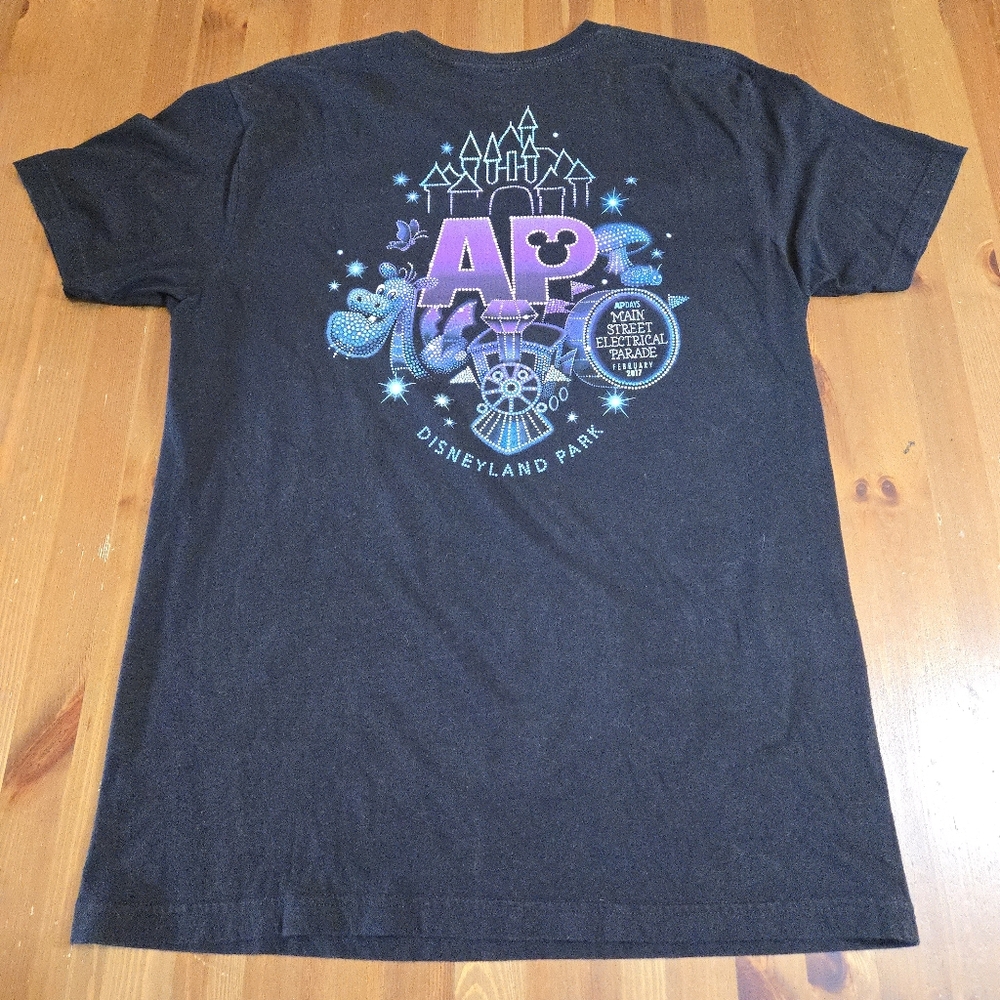 Disney Black Main Street Electrical Parade AP Days 2017 Short Sleeve Tee Size L